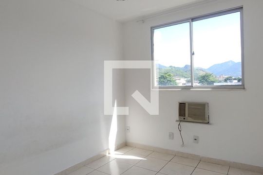 Quarto 2 de apartamento à venda com 3 quartos, 87m² em Taquara, Rio de Janeiro