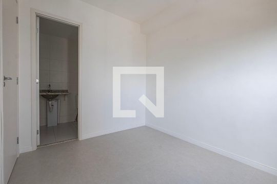 Suíte de apartamento para alugar com 1 quarto, 24m² em Pinheiros, São Paulo