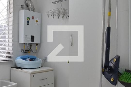 Área de Serviço de casa para alugar com 4 quartos, 300m² em Centro Cívico, Curitiba