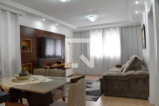 Casa para alugar com 4 quartos, 300m² em Centro Cívico, Curitiba