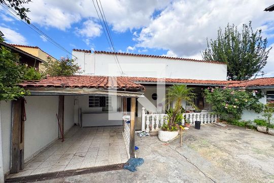 Fachada de casa à venda com 4 quartos, 370m² em Riacho das Pedras, Contagem