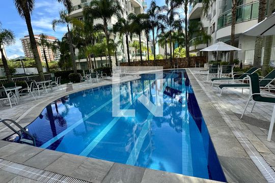 Área comum - Piscina de apartamento para alugar com 3 quartos, 120m² em Barra da Tijuca, Rio de Janeiro