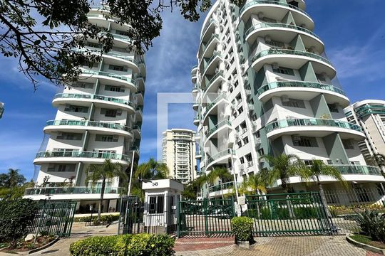 Fachada de apartamento para alugar com 3 quartos, 120m² em Barra da Tijuca, Rio de Janeiro