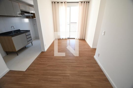 Sala de apartamento para alugar com 3 quartos, 67m² em Bonfim, Campinas