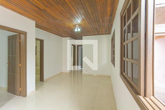 Sala de casa à venda com 2 quartos, 380m² em Rio Branco, Canoas