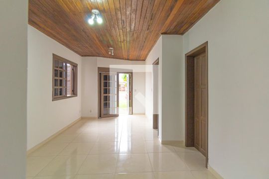 Sala de casa à venda com 2 quartos, 380m² em Rio Branco, Canoas