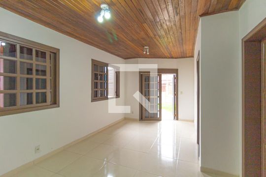 Sala de casa à venda com 2 quartos, 380m² em Rio Branco, Canoas