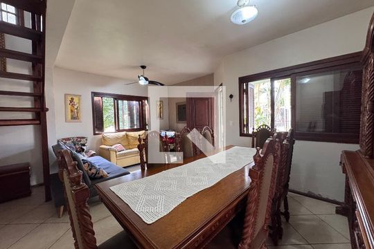 Sala de casa à venda com 3 quartos, 200m² em Campestre, São Leopoldo