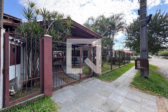 Fachada de casa à venda com 3 quartos, 200m² em Campestre, São Leopoldo