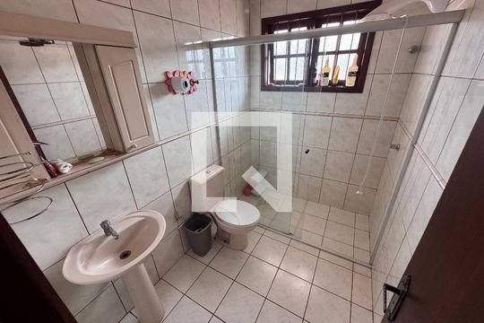 Banheiro de casa à venda com 3 quartos, 200m² em Campestre, São Leopoldo