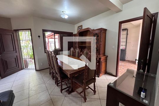 Sala de casa à venda com 3 quartos, 200m² em Campestre, São Leopoldo