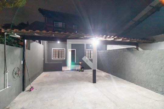 Área externa de casa à venda com 2 quartos, 150m² em Piratininga, Niterói
