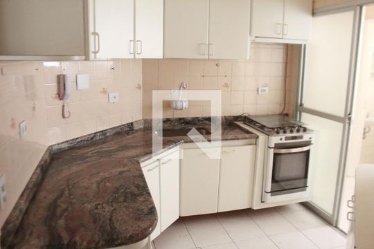 Cozinha de apartamento à venda com 3 quartos, 140m² em Chora Menino, São Paulo