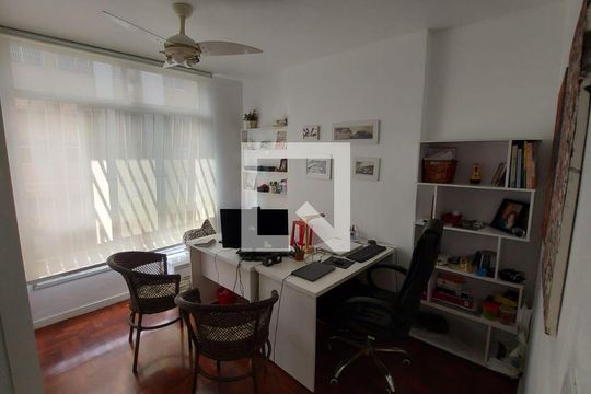 Apartamento à venda com 3 quartos, 115m² em Icaraí, Niterói