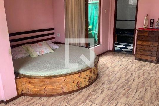 Casa à venda com 4 quartos, 262m² em Icaraí, Niterói