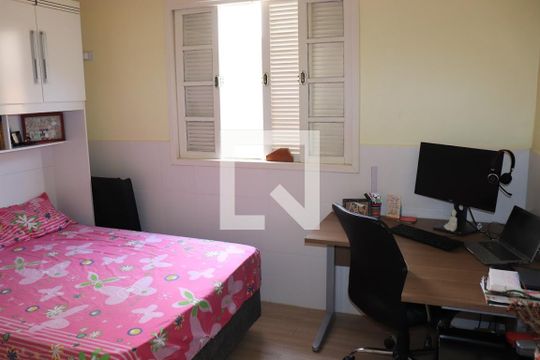 Quarto 2 de casa à venda com 3 quartos, 450m² em Serra Grande, Niterói