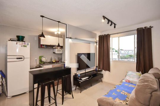 Sala de apartamento à venda com 2 quartos, 45m² em Vila Suzana, São Paulo