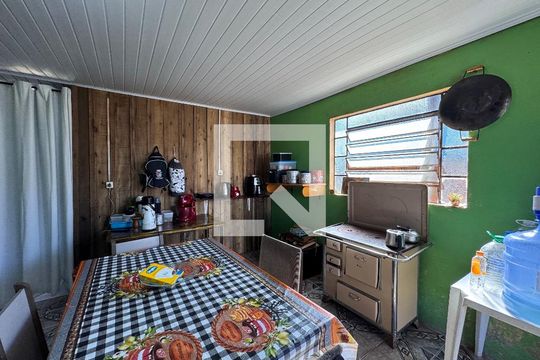 Cozinha de casa à venda com 2 quartos, 200m² em Campina, São Leopoldo