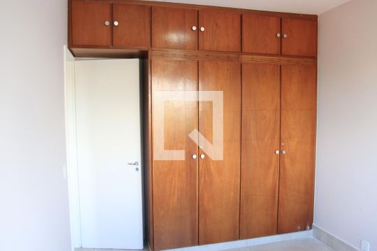 Quarto 1 de apartamento para alugar com 2 quartos, 71m² em Setor Sul, Goiânia