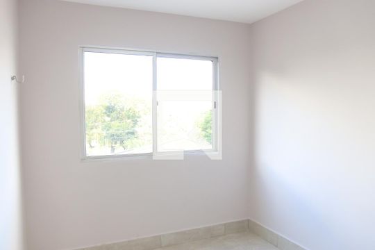 Quarto 2 de apartamento para alugar com 2 quartos, 71m² em Setor Sul, Goiânia