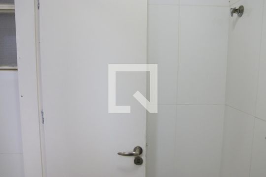 Banheiro 2 de apartamento para alugar com 2 quartos, 71m² em Setor Sul, Goiânia