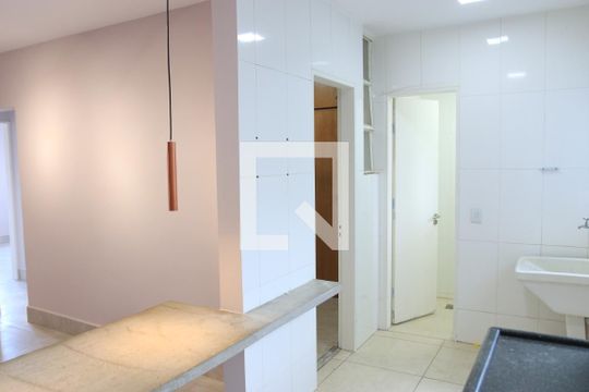 Cozinha de apartamento para alugar com 2 quartos, 71m² em Setor Sul, Goiânia