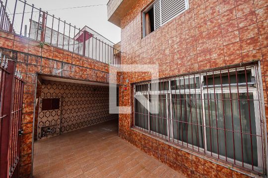 Garagem de casa à venda com 3 quartos, 180m² em Parque Independencia, São Paulo