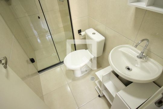 Banheiro de apartamento para alugar com 2 quartos, 42m² em Parque da Vila Prudente, São Paulo