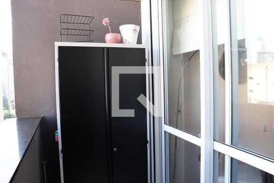 Sacada de kitnet/studio à venda com 1 quarto, 55m² em Vila Olímpia, São Paulo