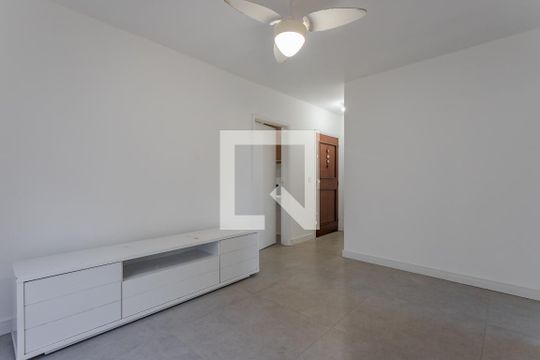 Sala de apartamento para alugar com 2 quartos, 60m² em Petrópolis, Porto Alegre