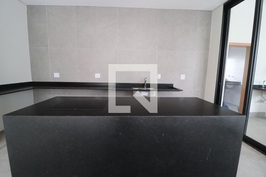 Cozinha de casa de condomínio para alugar com 4 quartos, 218m² em Granja Marileusa, Uberlândia
