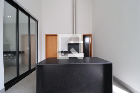 Varanda gourmet de casa de condomínio para alugar com 4 quartos, 218m² em Granja Marileusa, Uberlândia