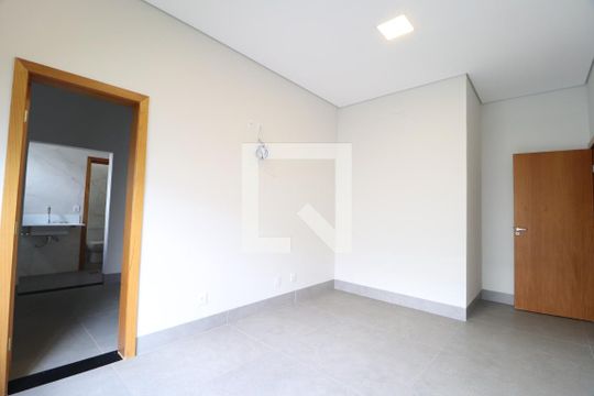 Suíte 4 de casa de condomínio para alugar com 4 quartos, 218m² em Granja Marileusa, Uberlândia
