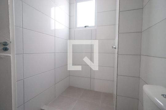 Banheiro de apartamento à venda com 2 quartos, 56m² em Operário, Novo Hamburgo