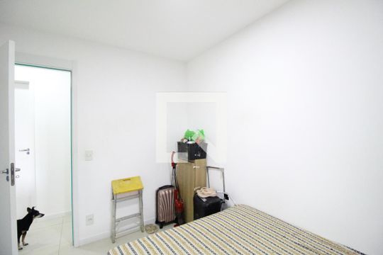 Quarto de apartamento para alugar com 2 quartos, 75m² em Jacarepaguá, Rio de Janeiro