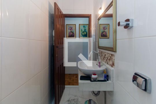 Lavabo de casa à venda com 3 quartos, 200m² em Vila Sao Domingos, São Paulo