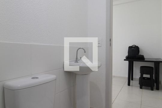 Banheiro de apartamento à venda com 1 quarto, 27m² em Bandeirantes (pampulha), Belo Horizonte