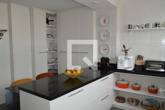 Cozinha de apartamento para alugar com 3 quartos, 104m² em Vila Mariana, São Paulo