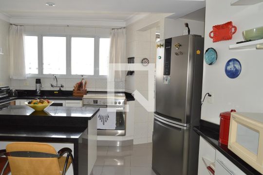 Cozinha de apartamento para alugar com 3 quartos, 104m² em Vila Mariana, São Paulo