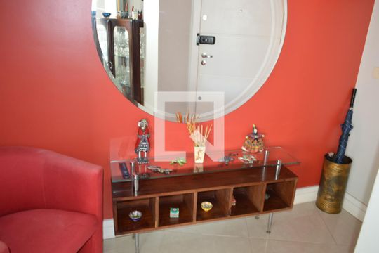 Hall de entrada no imóvel de apartamento à venda com 3 quartos, 104m² em Vila Mariana, São Paulo