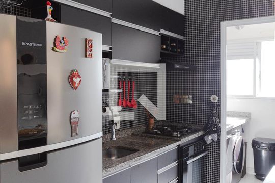 Cozinha de apartamento para alugar com 2 quartos, 56m² em Vila Galvão, Guarulhos