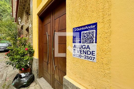 Plaquinha instalada de casa de condomínio à venda com 5 quartos, 297m² em Botafogo, Rio de Janeiro