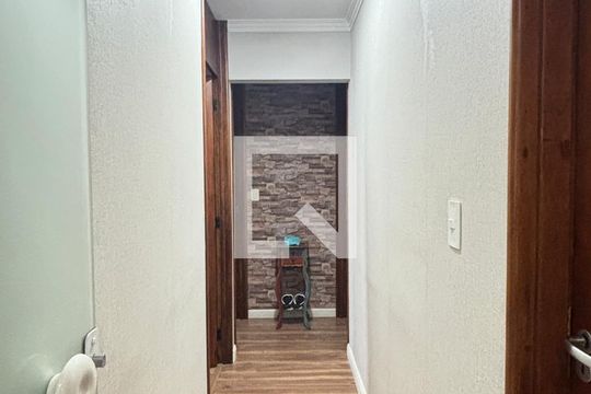 Corredor de apartamento à venda com 3 quartos, 107m² em Vila Assunção, Santo André