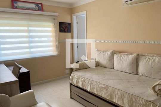 Quarto 3 de apartamento à venda com 4 quartos, 210m² em Moema, São Paulo