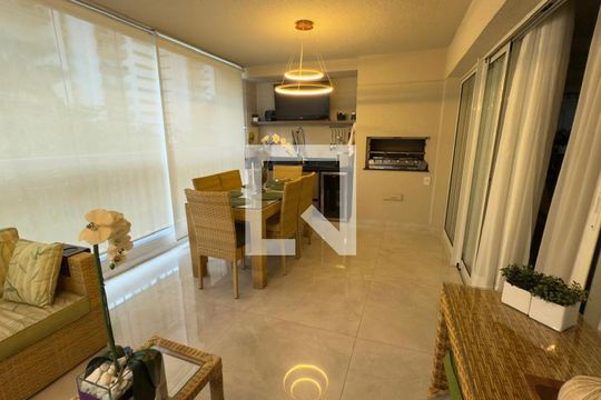 Sala de apartamento à venda com 4 quartos, 210m² em Moema, São Paulo