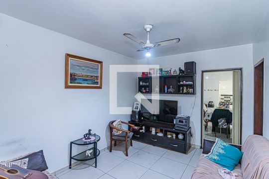 Casa à venda com 4 quartos, 240m² em Jardim Peri, São Paulo