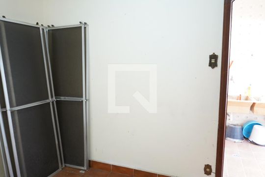 Quarto de Serviço de casa à venda com 5 quartos, 280m² em Água Rasa, São Paulo