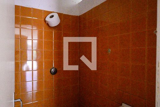 Garagem - Banheiro de casa à venda com 5 quartos, 220m² em Bosque da Saúde, São Paulo