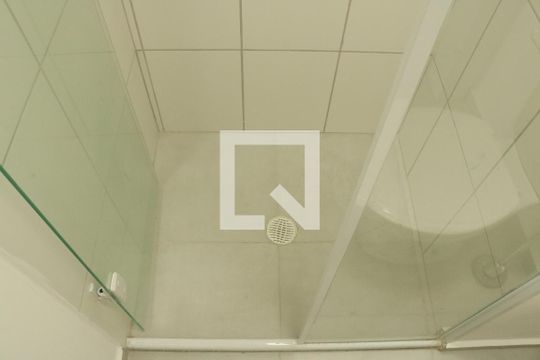 Banheiro de apartamento para alugar com 2 quartos, 41m² em Lapa, São Paulo
