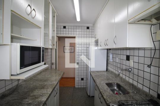 Cozinha de apartamento à venda com 2 quartos, 56m² em Santana, São Paulo